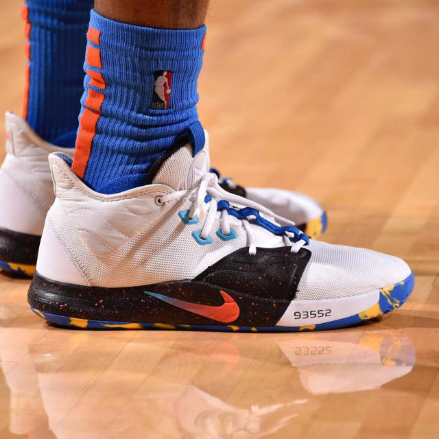 德天空：曼联已向莱比锡明确表示，他们仍在对谢什科的竞争中（德国天空体育：曼联已告知莱比锡，仍未退出谢什科争夺战）