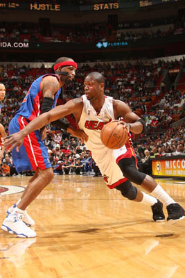 意甲裁判负责人罗基：VAR确实误判太多了，但它不应取代裁判（意甲裁判主管罗基：VAR误判频发，但不该取代裁判）