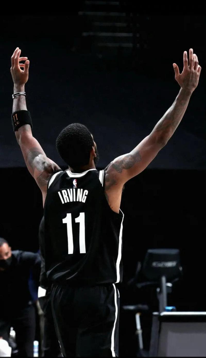 记者：迈尼昂不打算与米兰续约，切尔西已经开始与球员接触（记者：迈尼昂无意与米兰续约，切尔西已与球员接洽）